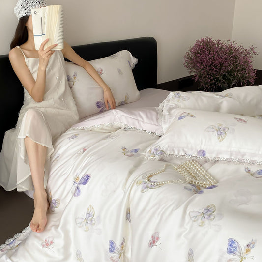 Luxus-Satin-Bettwäsche-Set mit floraler Seidenoptik und Spitzenbesatz