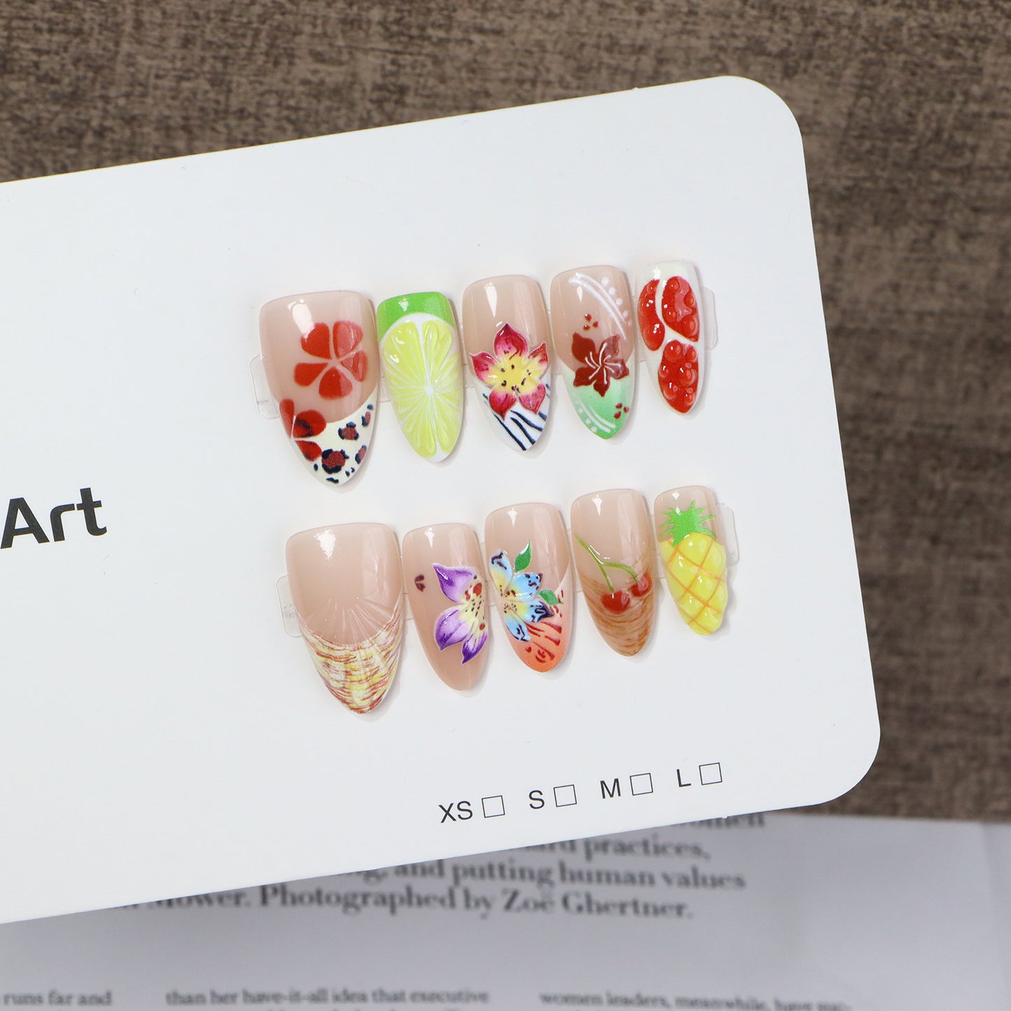 Künstlerische Nagelkunst Brehn