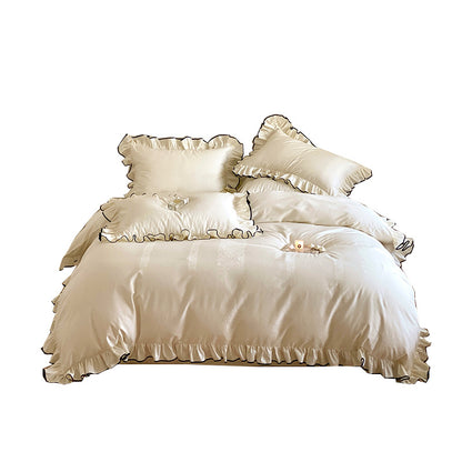 Edles Baumwollsatin-Bettgarnitur-Set mit Volant-Rüschen, Jacquard‑Blütenbordüre und Kontrastkeder