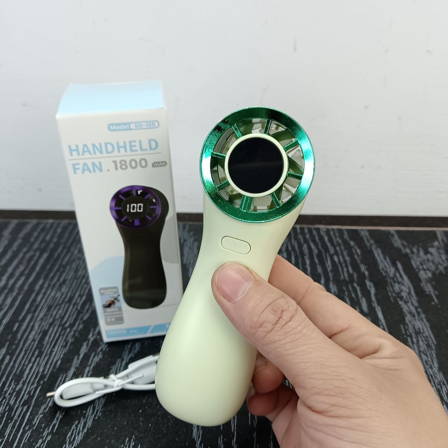 Unisex Handlicher tragbarer Ventilator mit digitaler Geschwindigkeitsanzeige Brehn