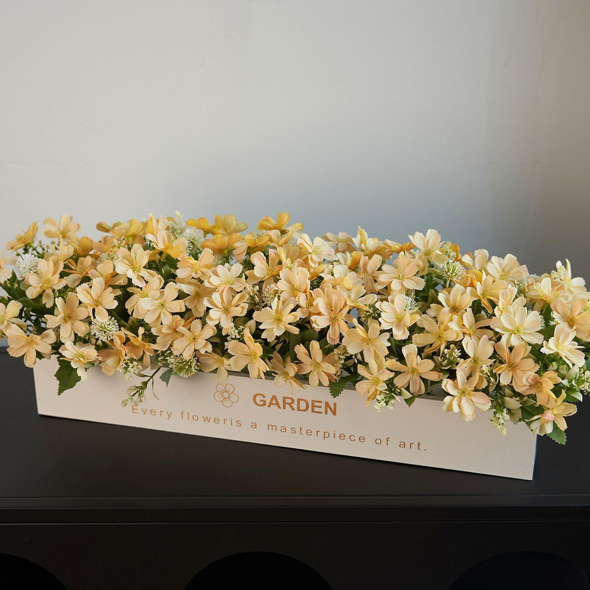 Hochwertige künstliche Blumenarrangement