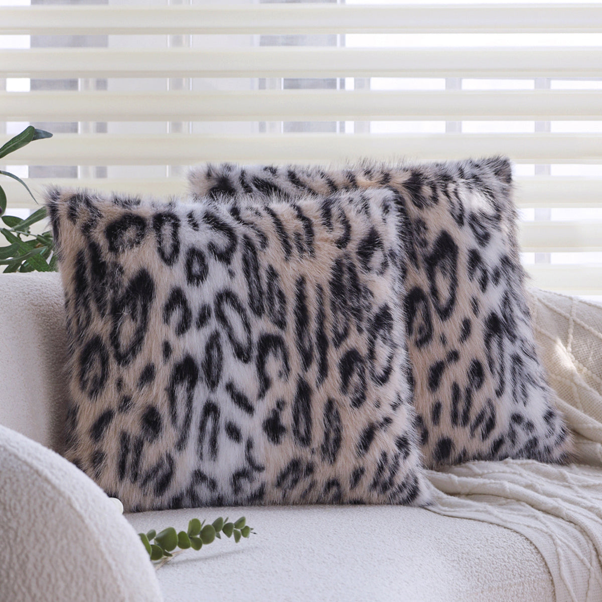 Quadratischer Faux-Fur Kissenbezug im Vintage‑Leopardenprint mit extraweichem Langhaar Brehn