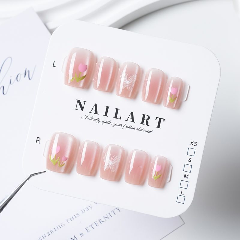 Künstlerisches Blumennageldesign Press-On Tipps Brehn