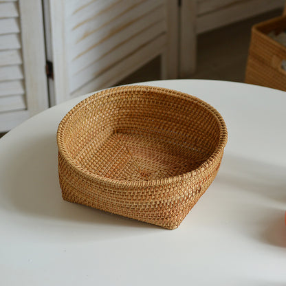 Handgefertigter Aufbewahrungskorb aus natürlichem Rattan Brehn