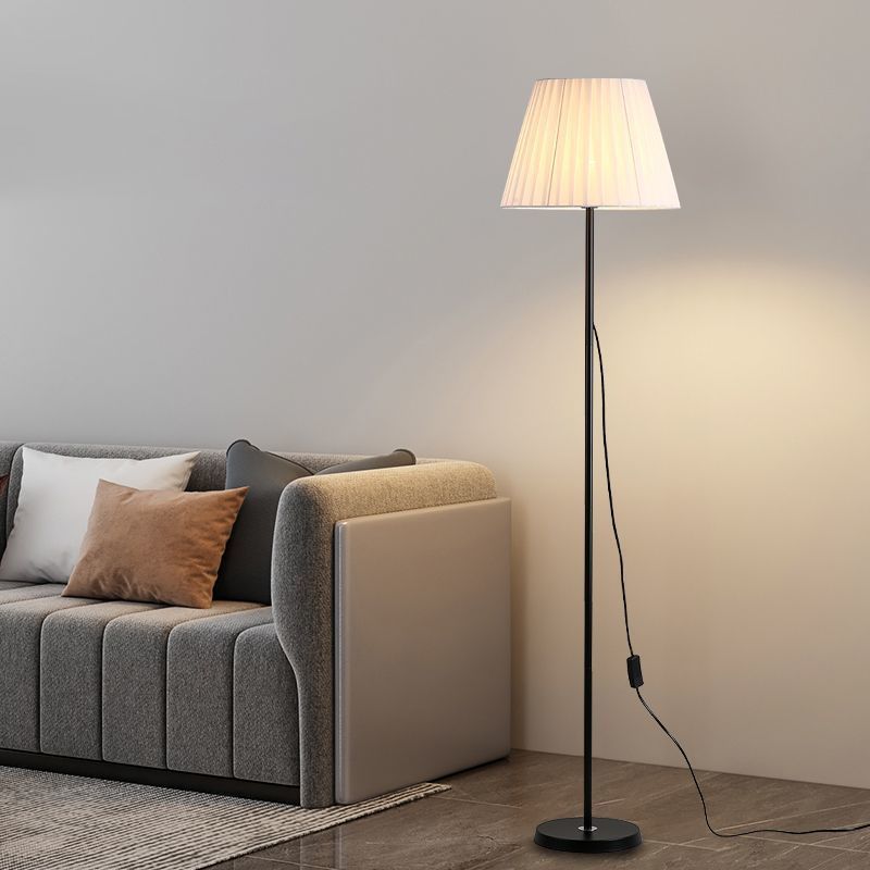 Moderne Stehlampe
