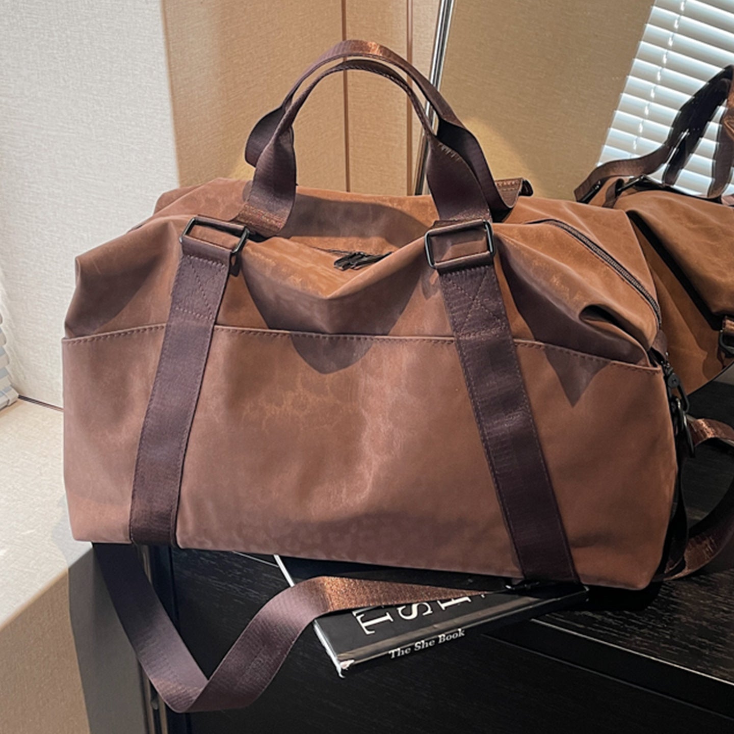 Sportliche Reisetasche mit Strukturiertem Obermaterial Brehn