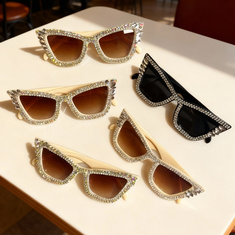 Rhinestone-betonte Katzenaugen-Sonnenbrille Brehn