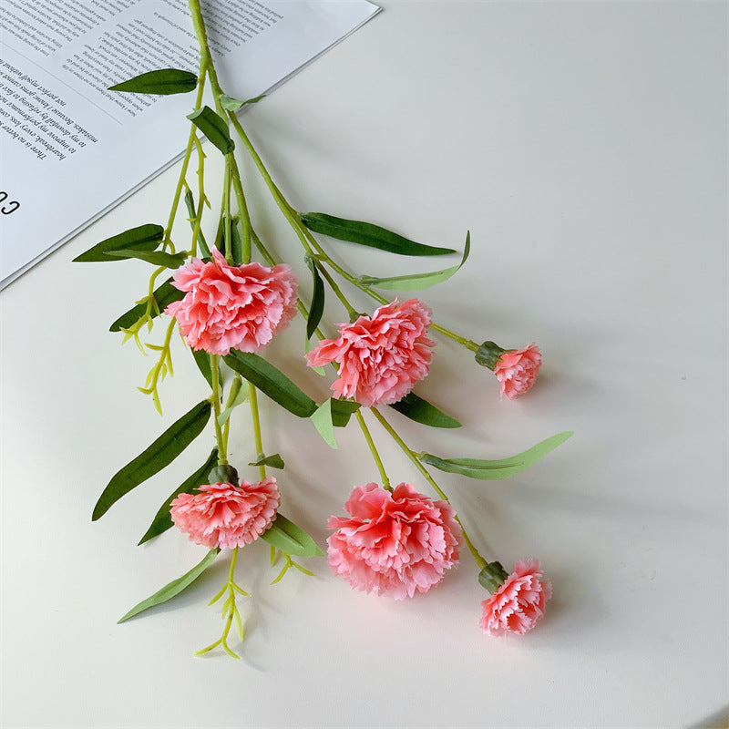 Realistische Seidenblumenstielarrangement