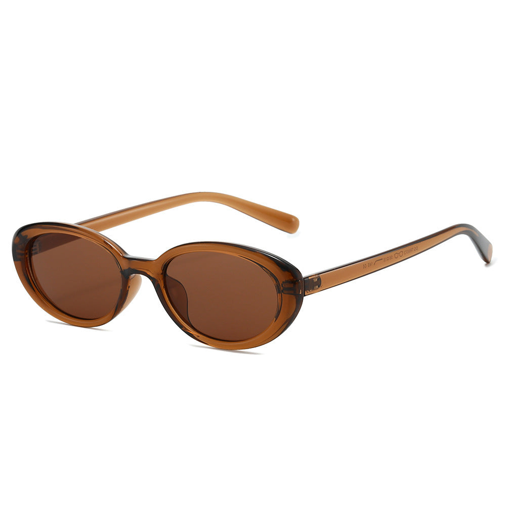 Retro-inspirierte Cat-Eye-Sonnenbrille mit transparenten Fassungen Brehn