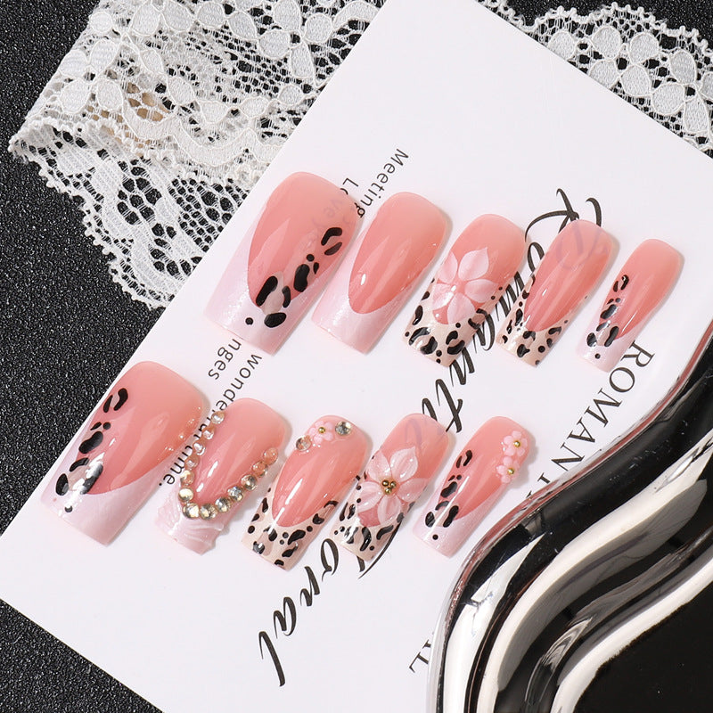 Artistic Nail Design Brehn