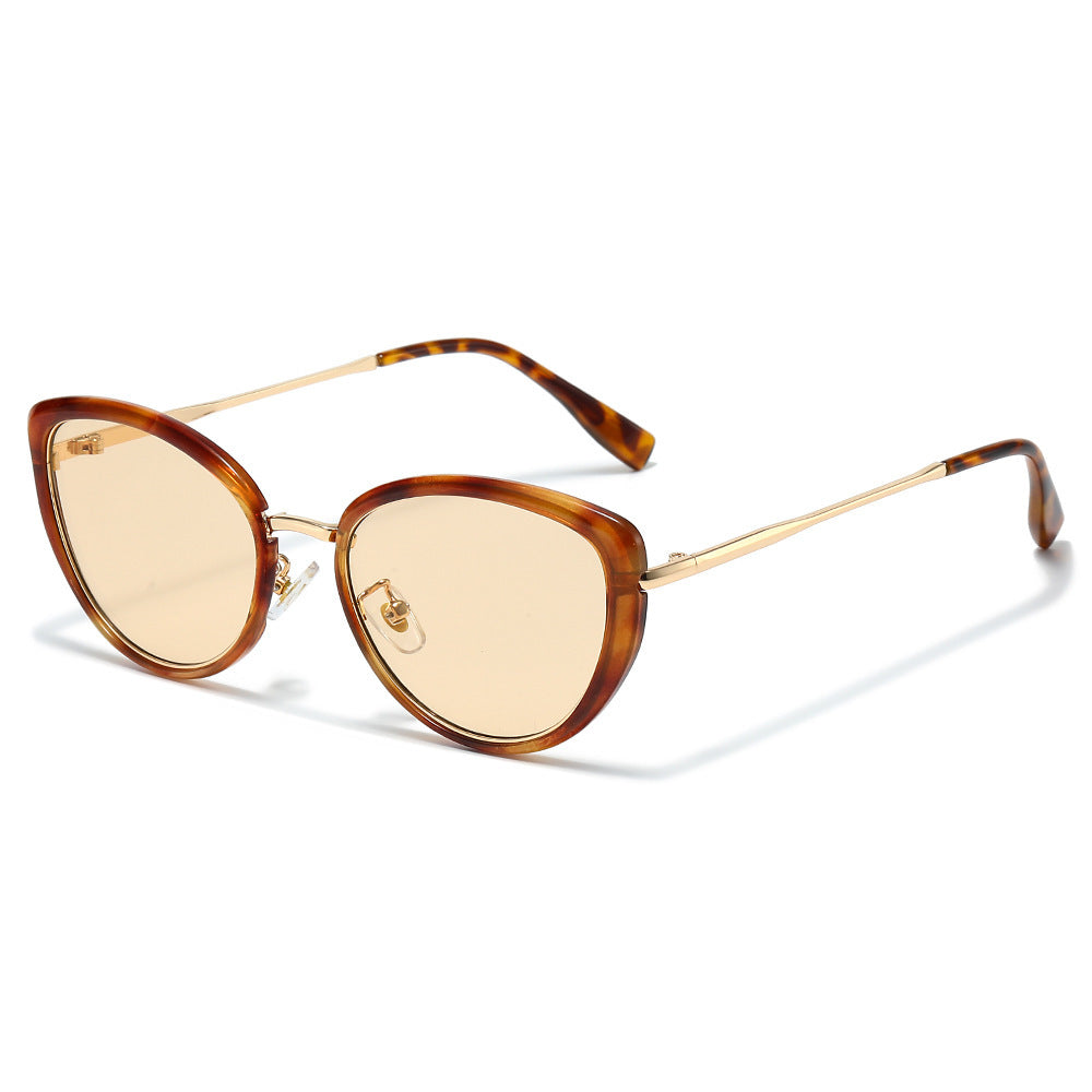 Modische Cat-Eye-Sonnenbrille mit trendigem Schildpatt-Rahmen Brehn