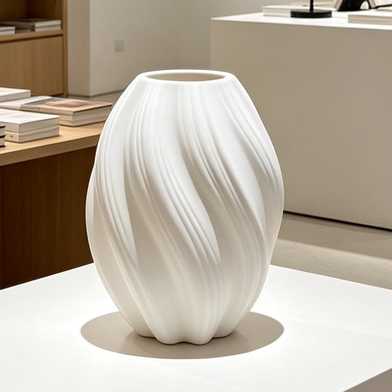Elegante vertikale gerippte dekorative Vase Brehn