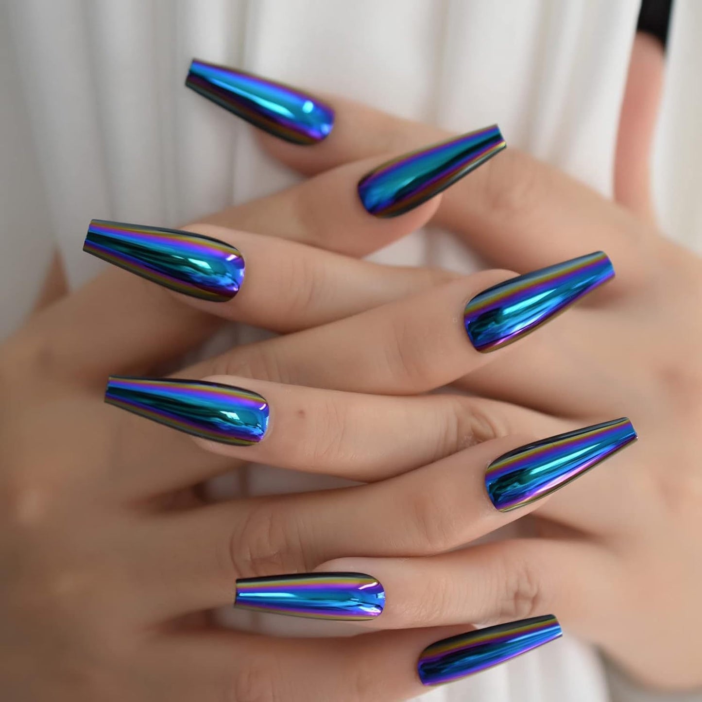 Kunstnagelspitzen mit holographischem Glanz Brehn