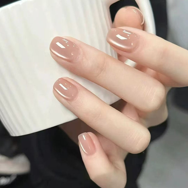 Elegantes Ombre-Nageldesign Brehn