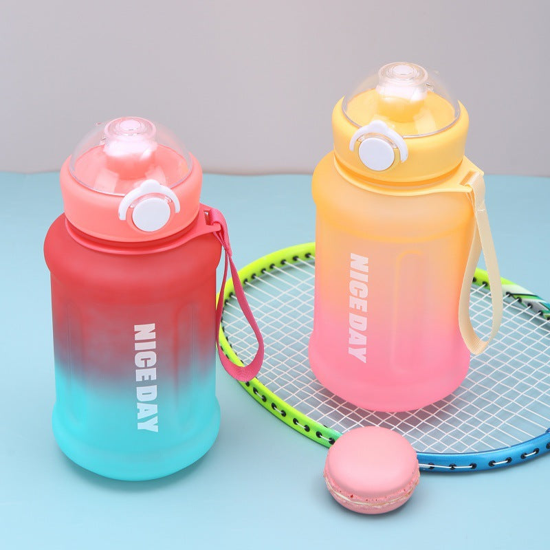 Damen Multifunktionale Sport-Trinkflasche mit ergonomischem Griff und praktischem Auslaufschutz Brehn