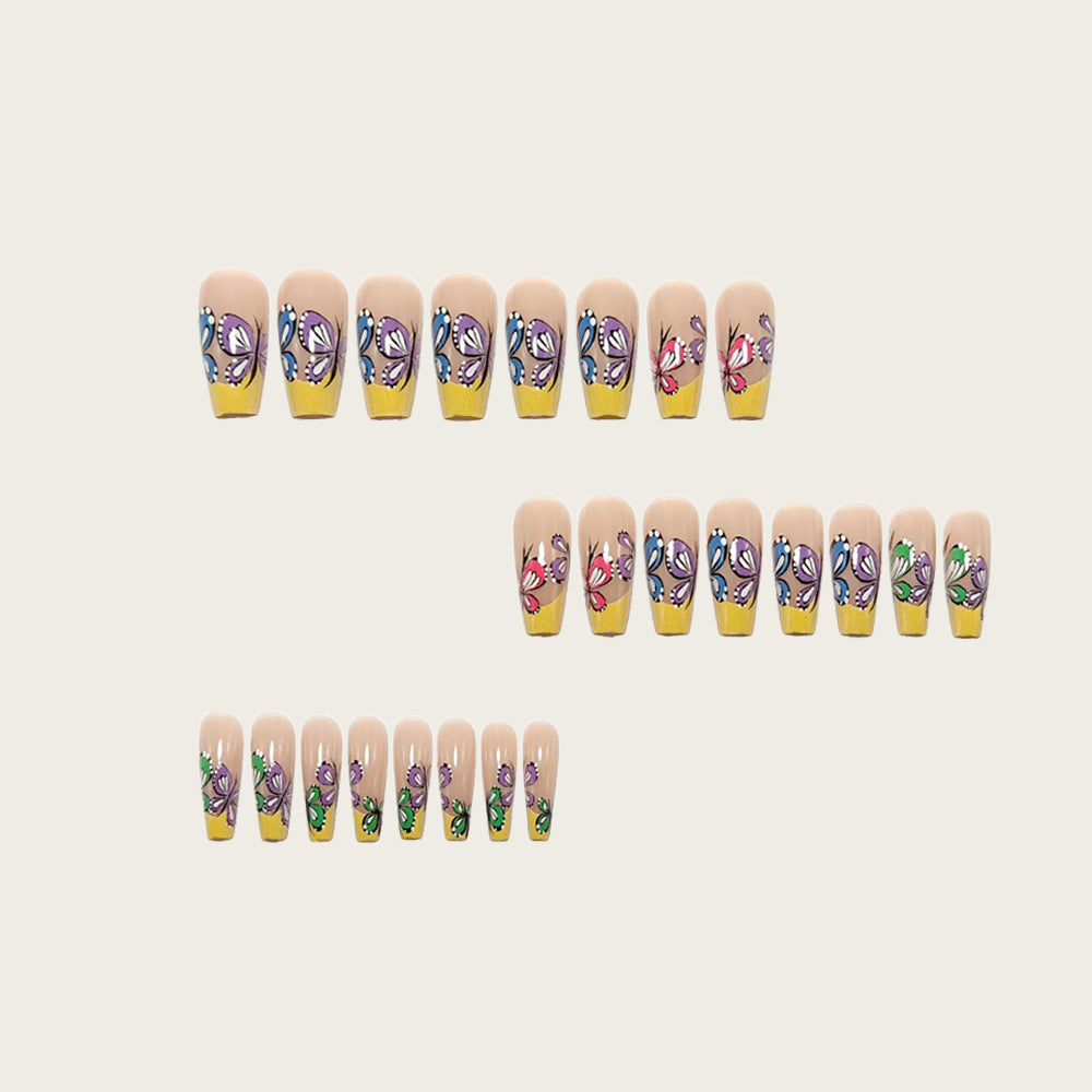 Kunstnagelset mit filigranem Schmetterlingsdesign Brehn