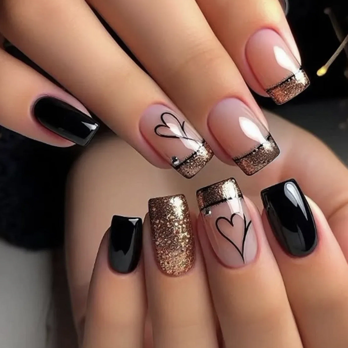 Elegante Glitter-Herz-Akzent-Nagelkunstverlängerungen Brehn