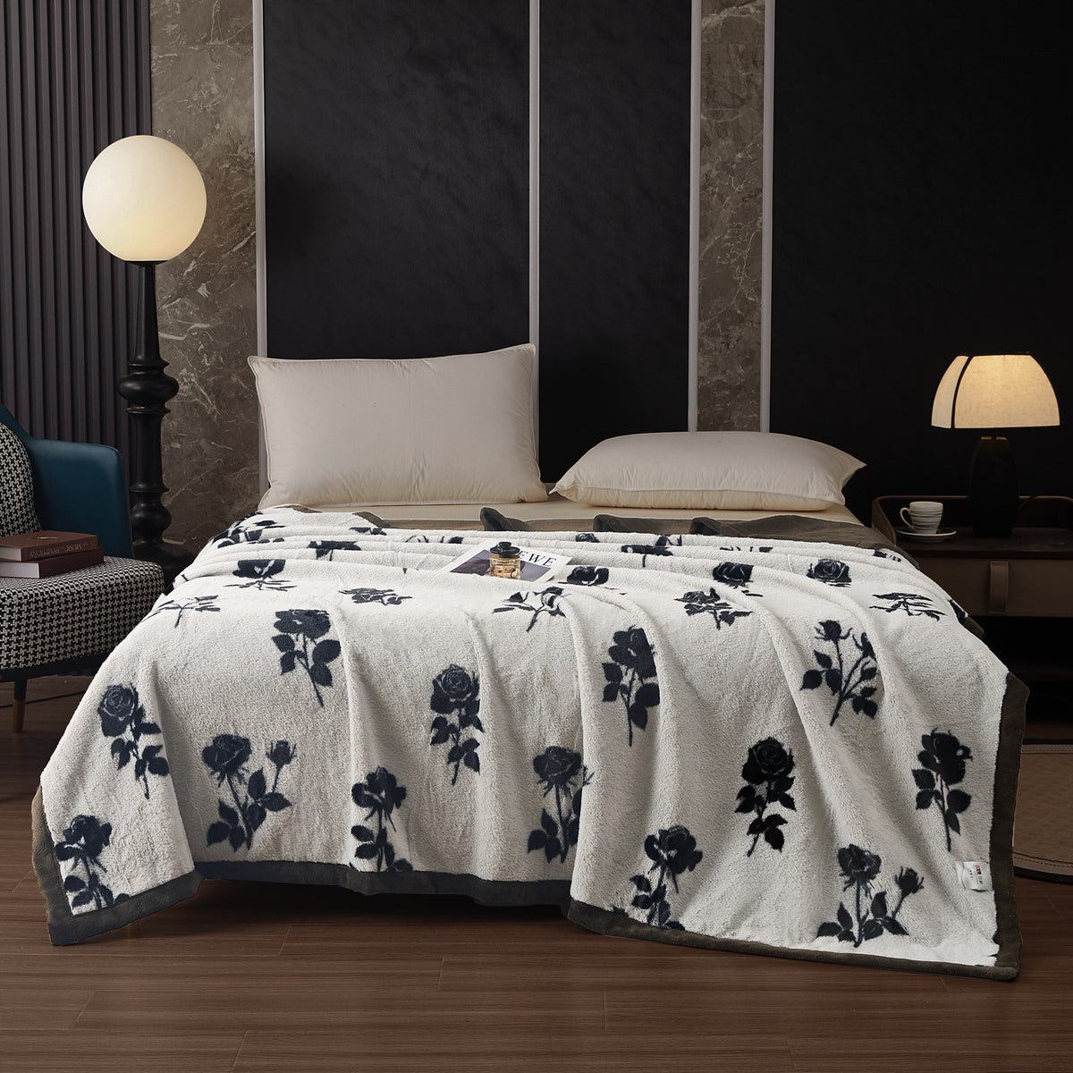 Plüsch-Mikrofaser-Fleece-Wurfdecke mit Silhouette-Blumenmuster
