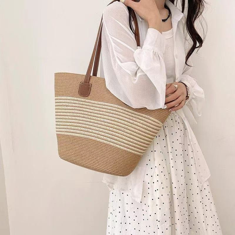 Oversized Strandtasche Aus Geflochtenem Material Brehn