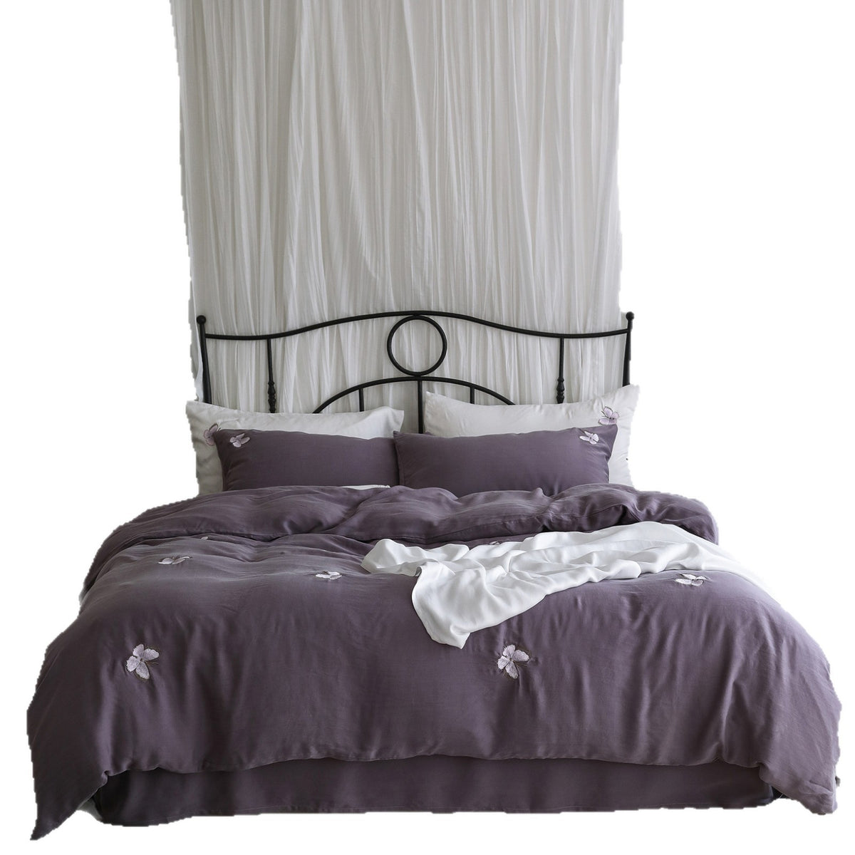 Baumwollsatin-Bettwäsche-Set mit dezent bestickten Aquarell-Blüten und extra-feinem Finish