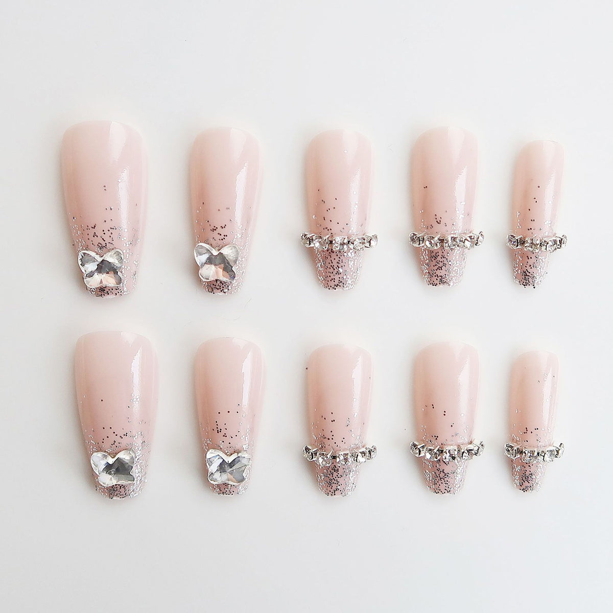 Glamouröse mit Strass verzierte Press-On Nagelset Brehn