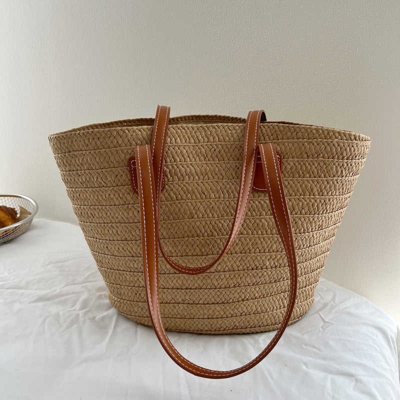 Handgefertigte Strohtasche mit Eleganten Ledergriffen Brehn