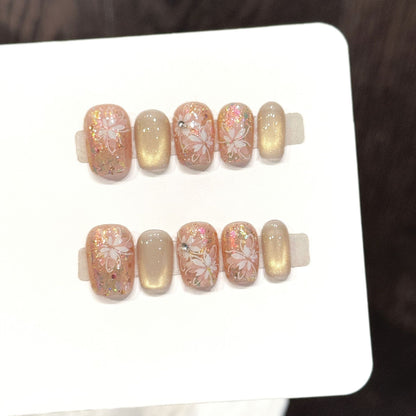 Zart floral akzentuiertes Press-On Nail Art Set
