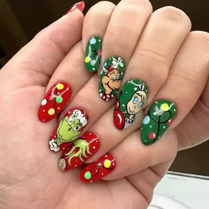 Kunstnagelset mit kreativen Weihnachtsmotiven Brehn