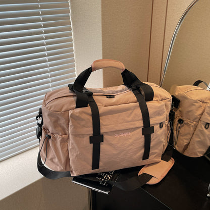 Sportliche Duffel-Tasche Mit Strapazierfähigem Material Und Umfassendem Stauraum Brehn