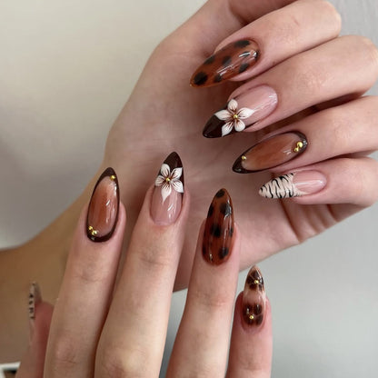 Floral Art Acryl Nageldesign Brehn