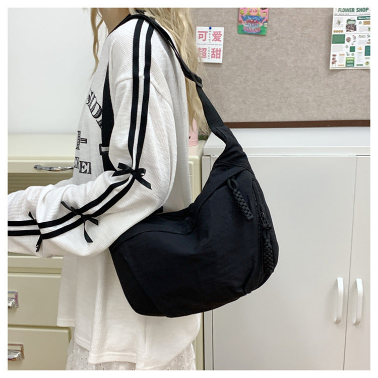 Bequeme Schultertasche mit Praktischen Fächern Brehn
