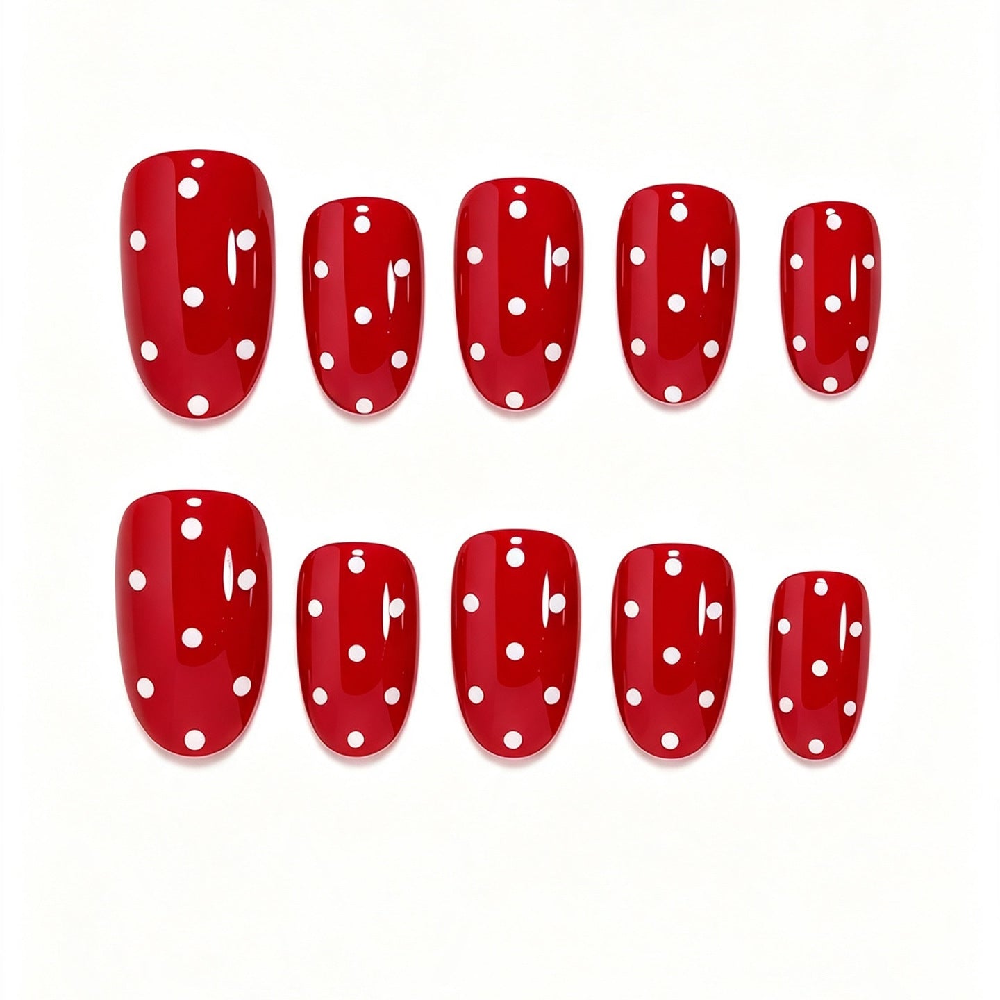Verspieltes Punkte-Press-On-Nagelkunst-Design Brehn