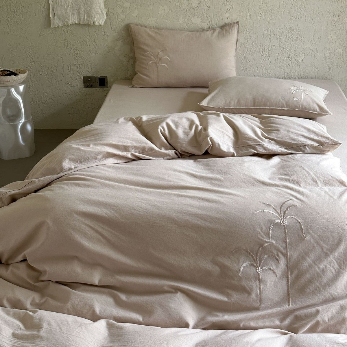 Luxuriöses Baumwollsatin-Bettwäsche-Set mit Hotelverschluss und extra-weichen Kissenbezügen