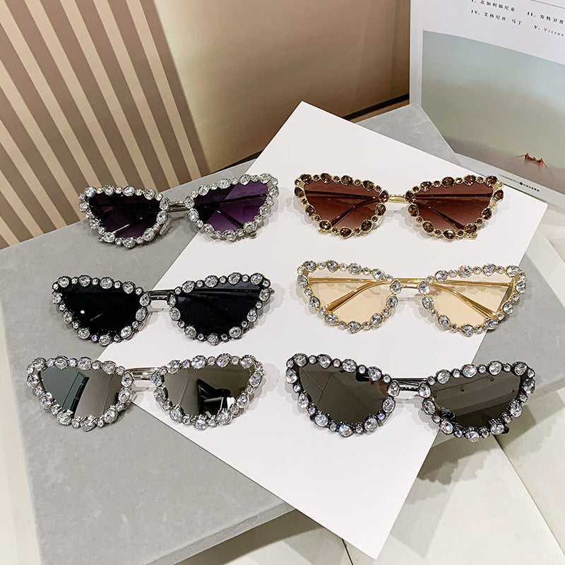 Damen Glamouröse Cat-Eye Sonnenbrille mit funkelnden Strassdetails Brehn