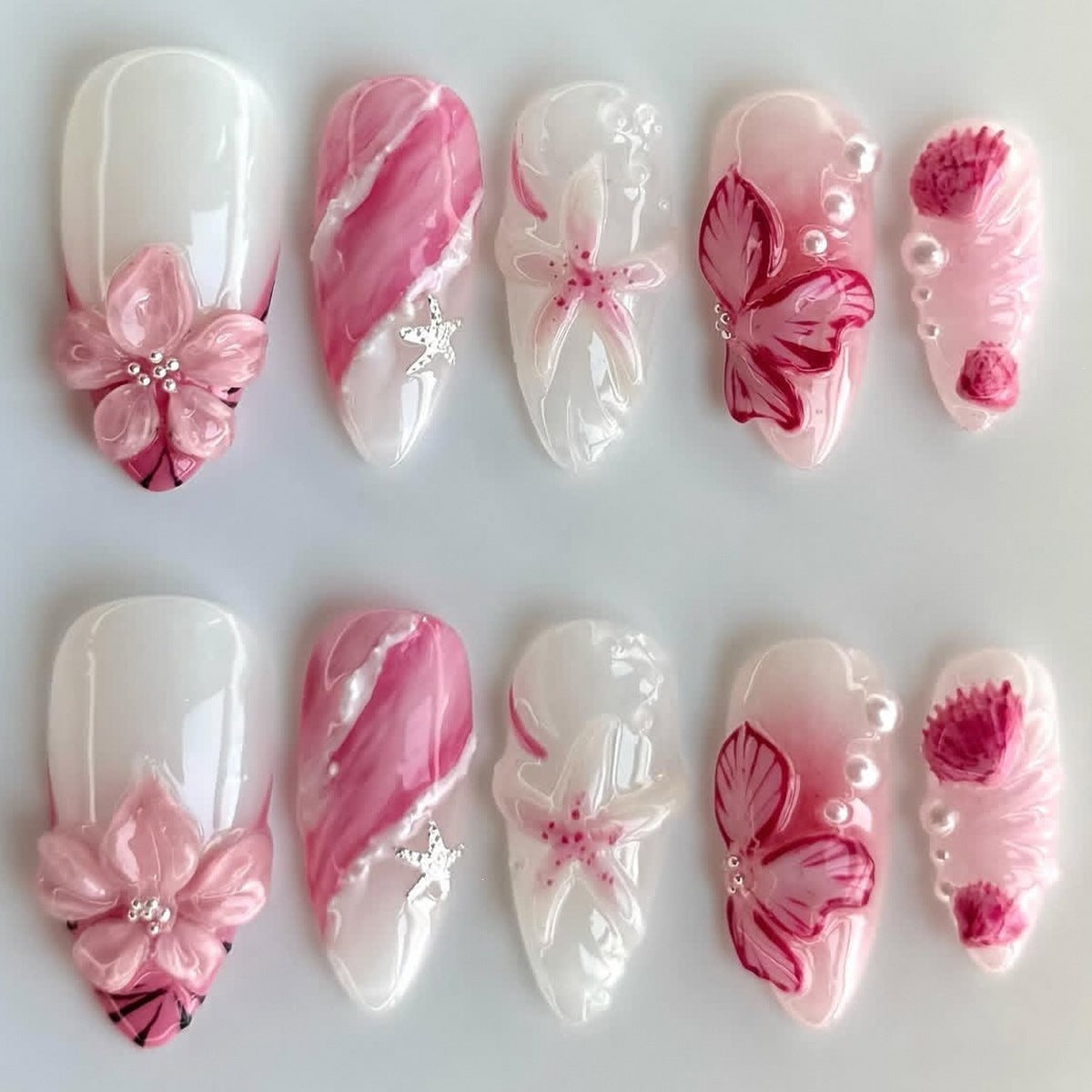 Kunstnagelset mit elegantem Blumen- und Glitzermuster Brehn