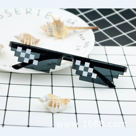 Damen Sonnenbrille im trendigen Pixel-Design Brehn