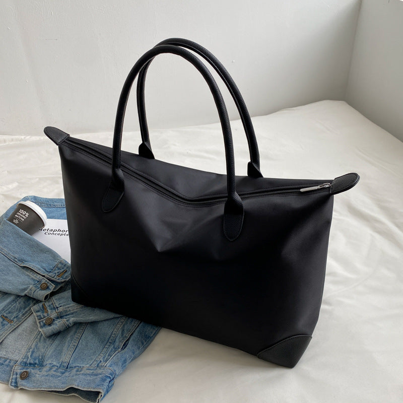 Große Reisetasche mit Strapazierfähigem Material und Mehreren Fächern Brehn