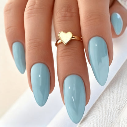 Elegante Glänzende Stiletto-Nagelveränderungen Brehn