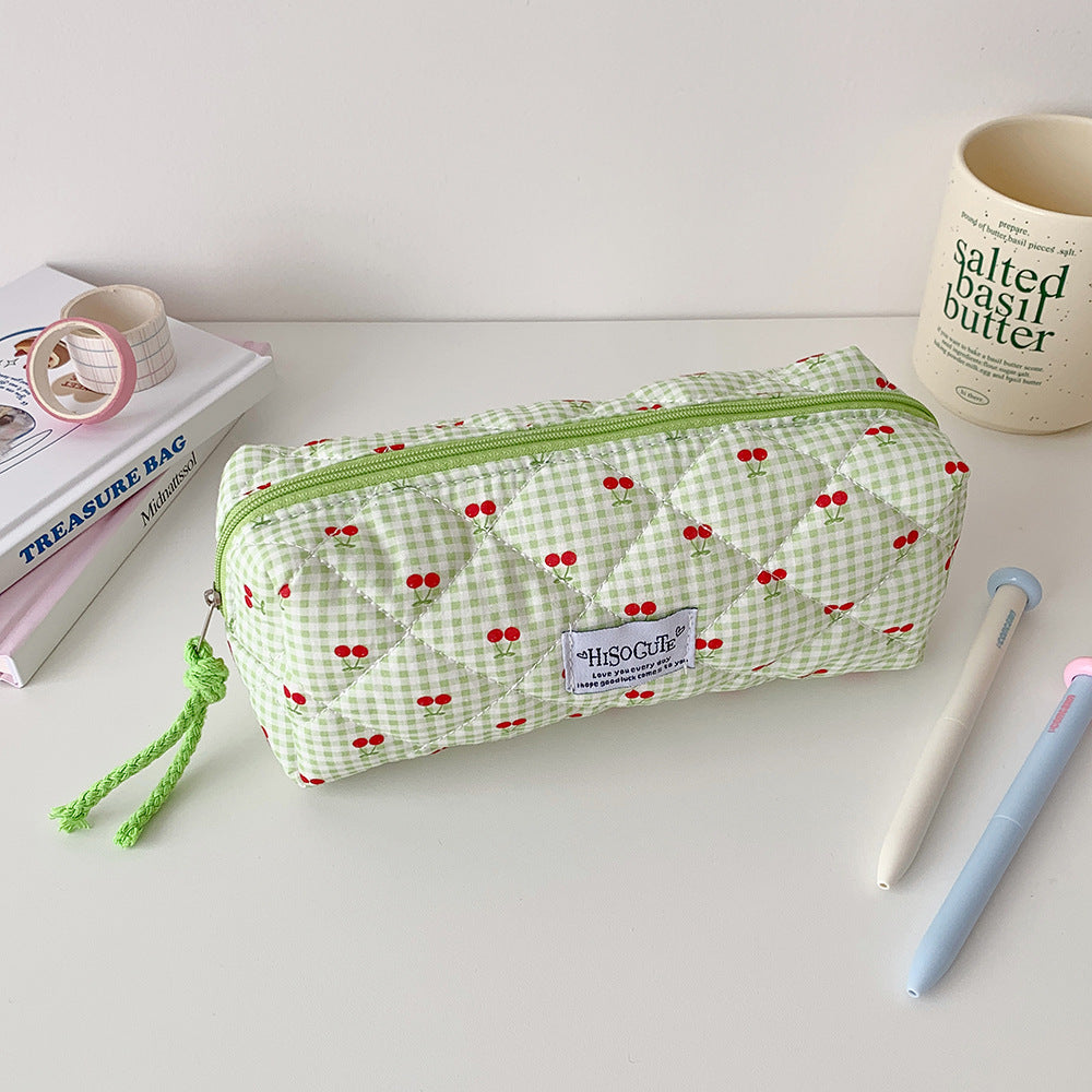 Quilted Cherry Print Stiftetui Brehn
