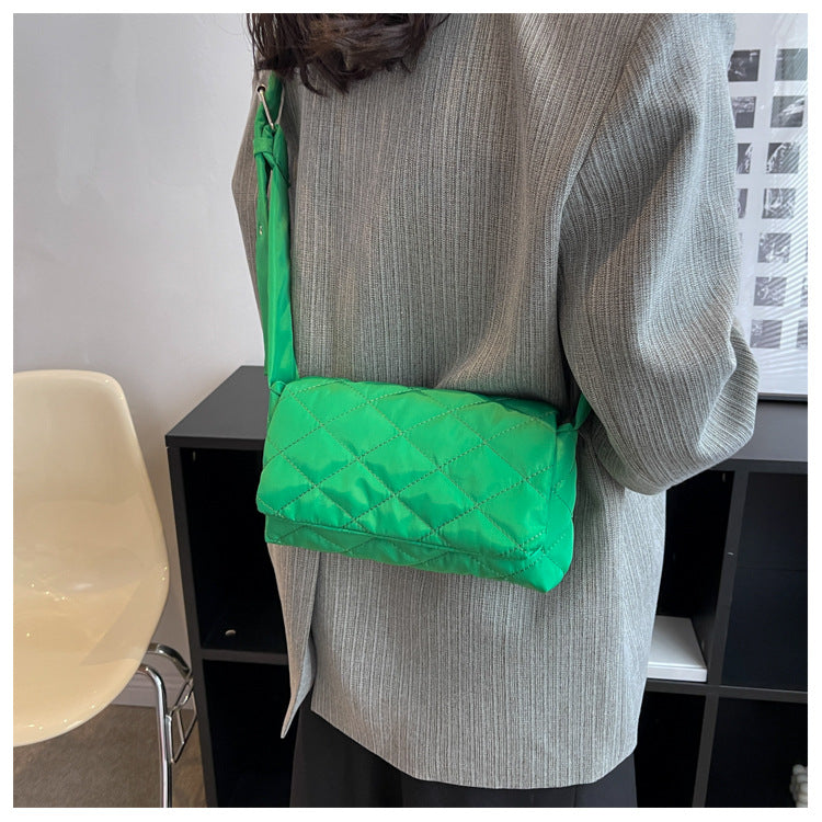 Elegante gesteppte Umhängetasche