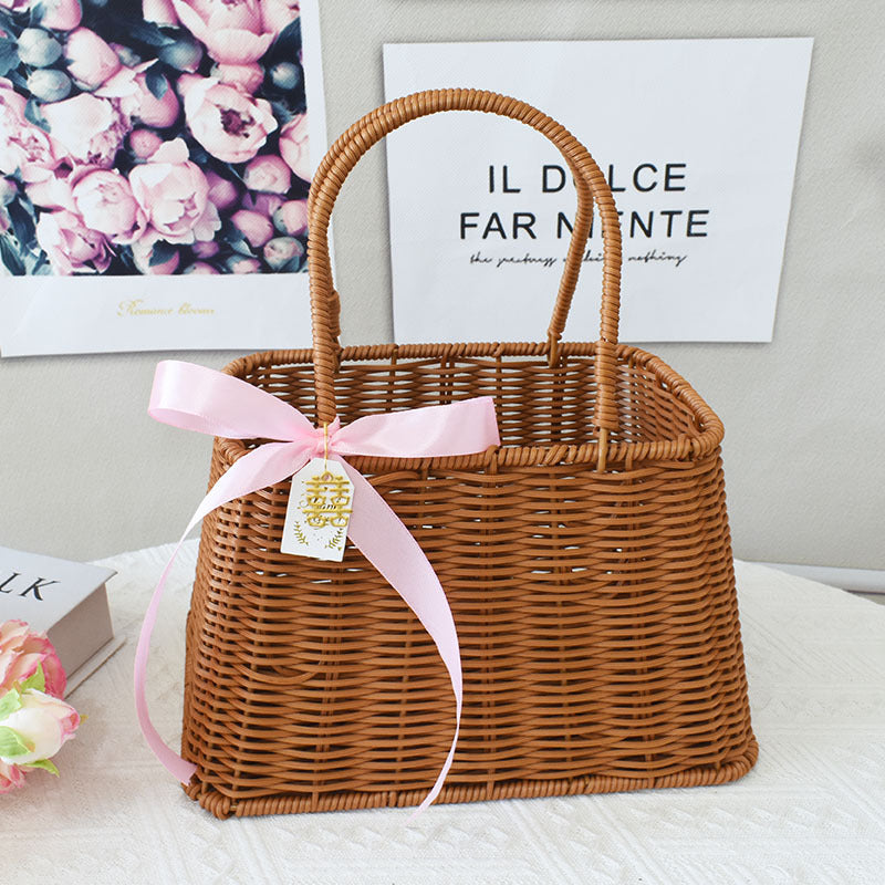 Chice Gewebte Handtasche mit Perlenakzent Brehn