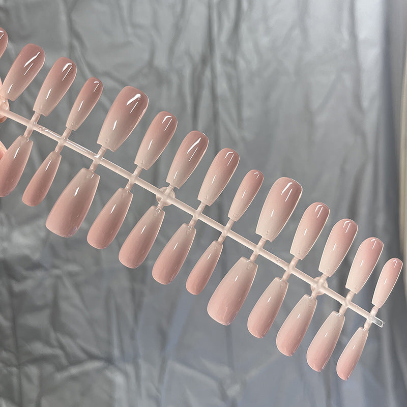 Elegante French Tip Press-On Nagelkollektion Brehn