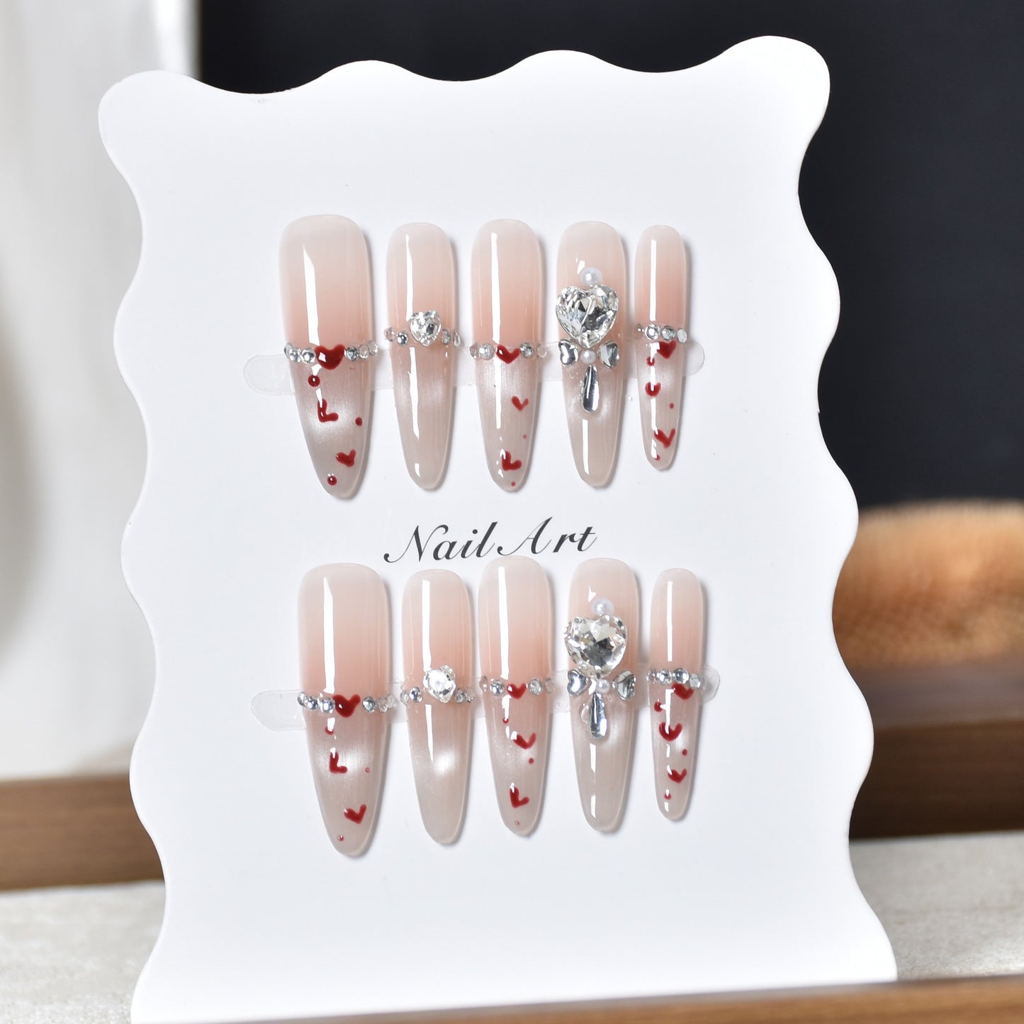 Dekoratives Press-On Nagelkunst Set Brehn