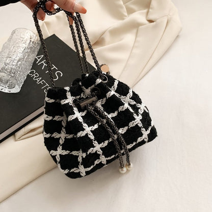 Woven Bucket Handtasche