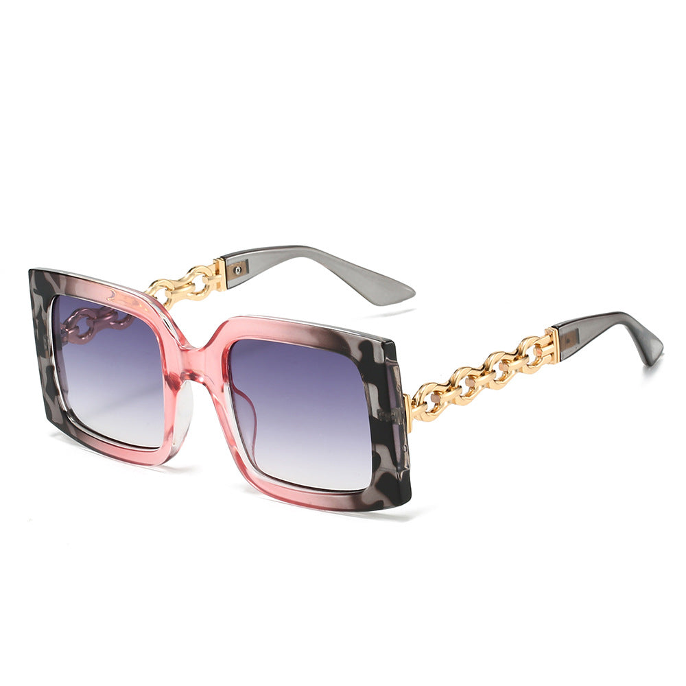 Damen elegante Sonnenbrille mit luxuriösen Kettendetails Brehn