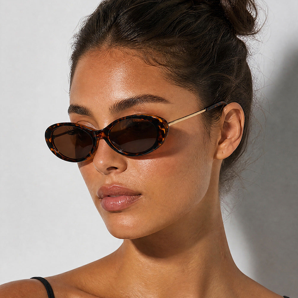 Retro-inspirierte ovale Sonnenbrille Brehn