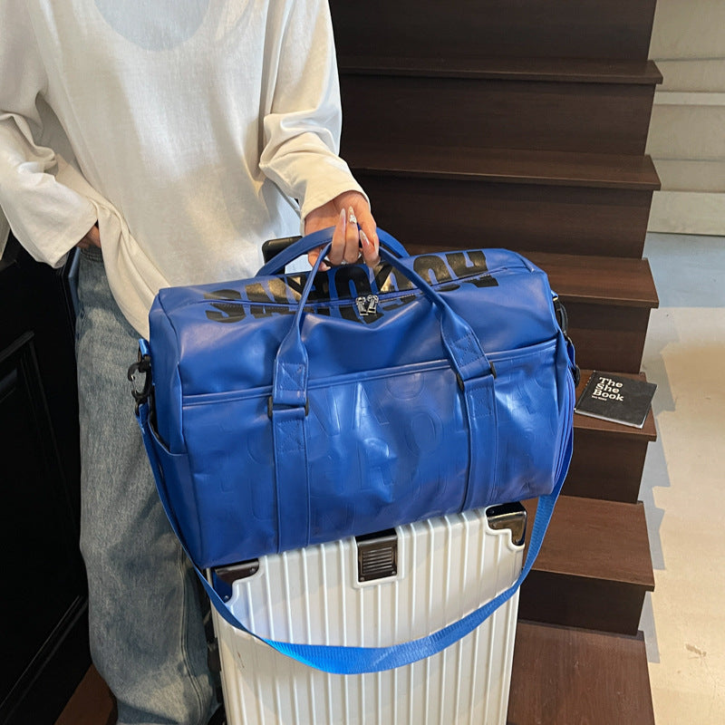 Sportliche Reisetasche Mit Verstärktem Boden Brehn