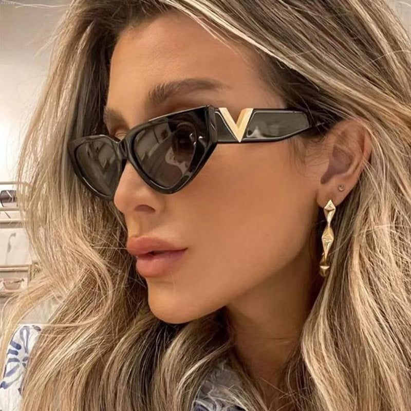 Damen Cat-Eye Sonnenbrille mit goldenen Akzenten Brehn