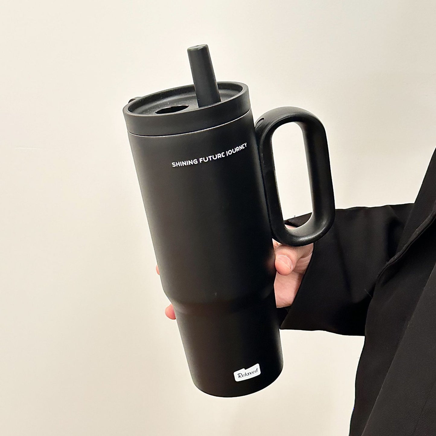 Damen Isolierbecher mit einem integrierten Strohhalm Brehn