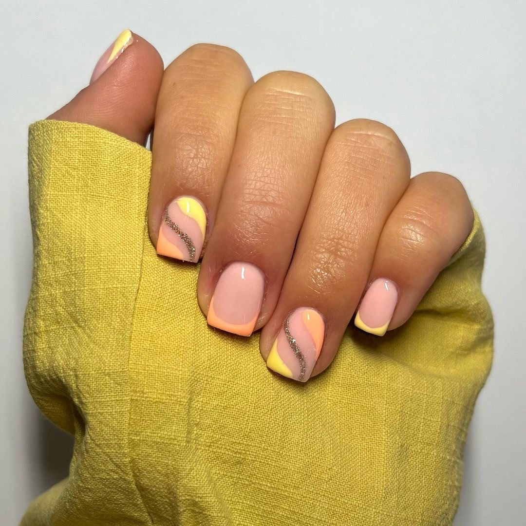 Kunstvolle Nagelkunst im Frühjahr-Stil Brehn